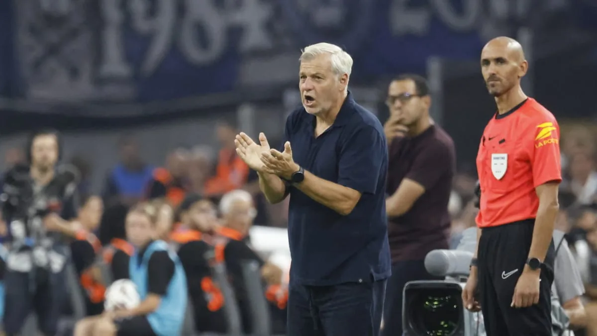 Marseille : Bruno Genesio déplore les erreurs défensives après la défaite contre le Paris FC